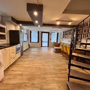 Дом отдыха Just House, Варна